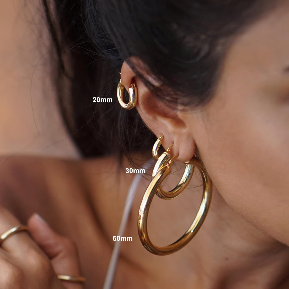 4Mm Thick Gold Chunky Earrings Steling Silver Post Hoops Earrings for Women Hollow Tube Hoops Earrings Thick Gold Hoop Earrings Hypoallergenic Lightweight Gold Hoop Large Earrings 20/30/40/50/60MM